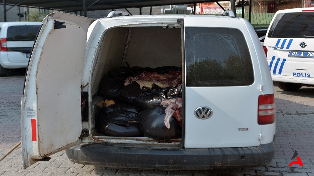 Adana'da 1,5 Ton Tek Tırnaklı Hayvan Eti Ele Geçirildi3