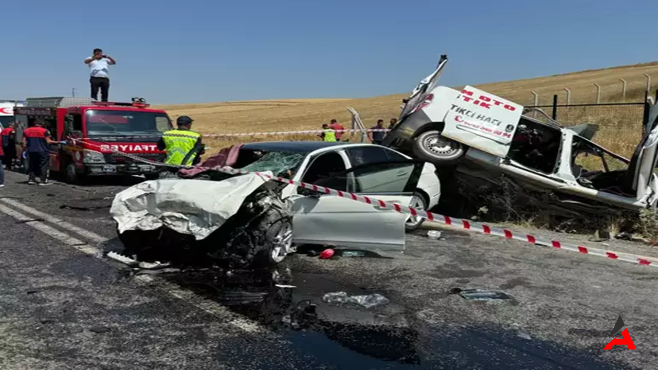 Menemen Ve Yozgat'ta Trafik Faciasıı