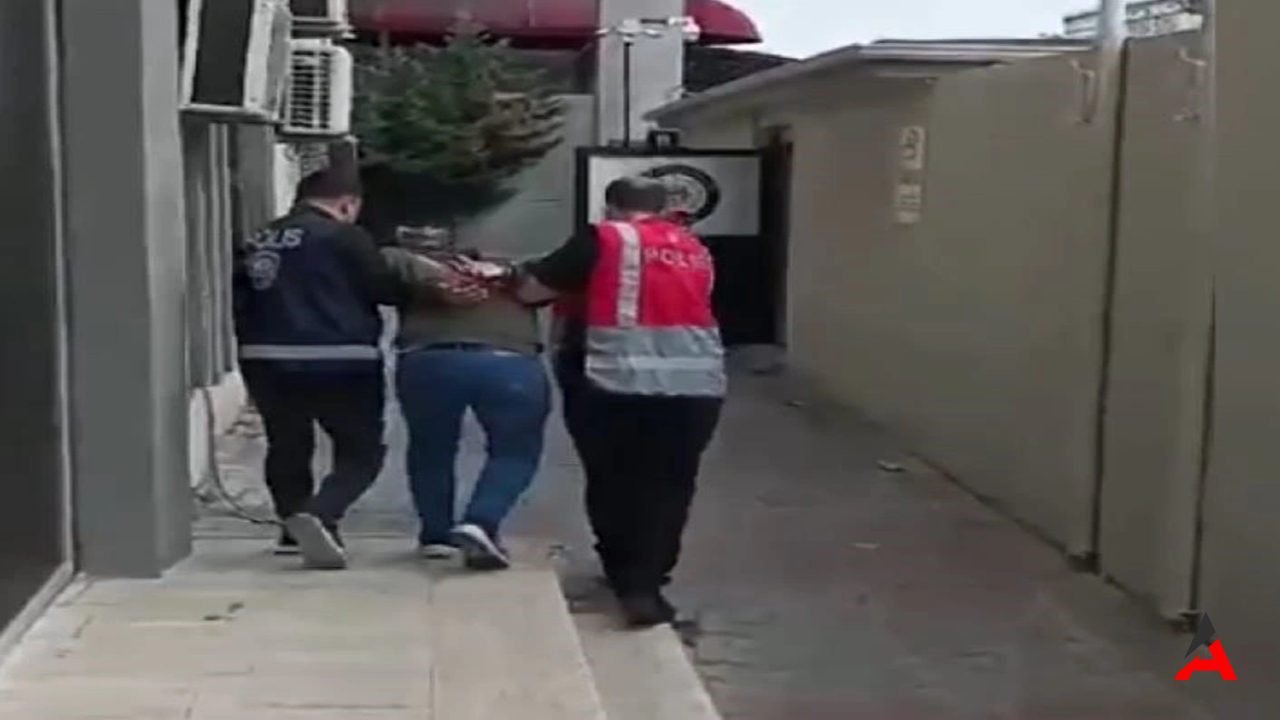 İstanbul'da Hamile Kadına Sokakta Sapık Tacizi Feryat, Polisi Harekete Geçirdi!1