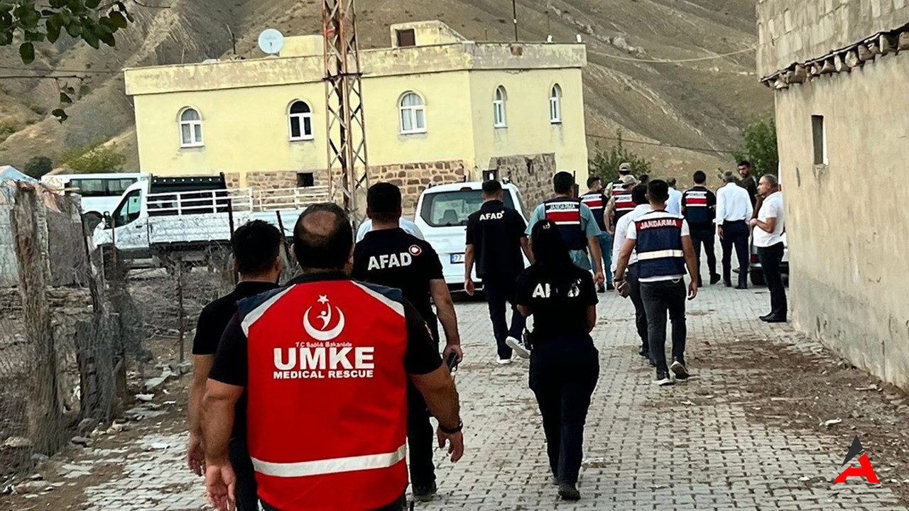 Siirt'te Kayıp Alarmı14 Yaşındaki Berfin Çelik İçin Arama Çalışmaları Sürüyor1