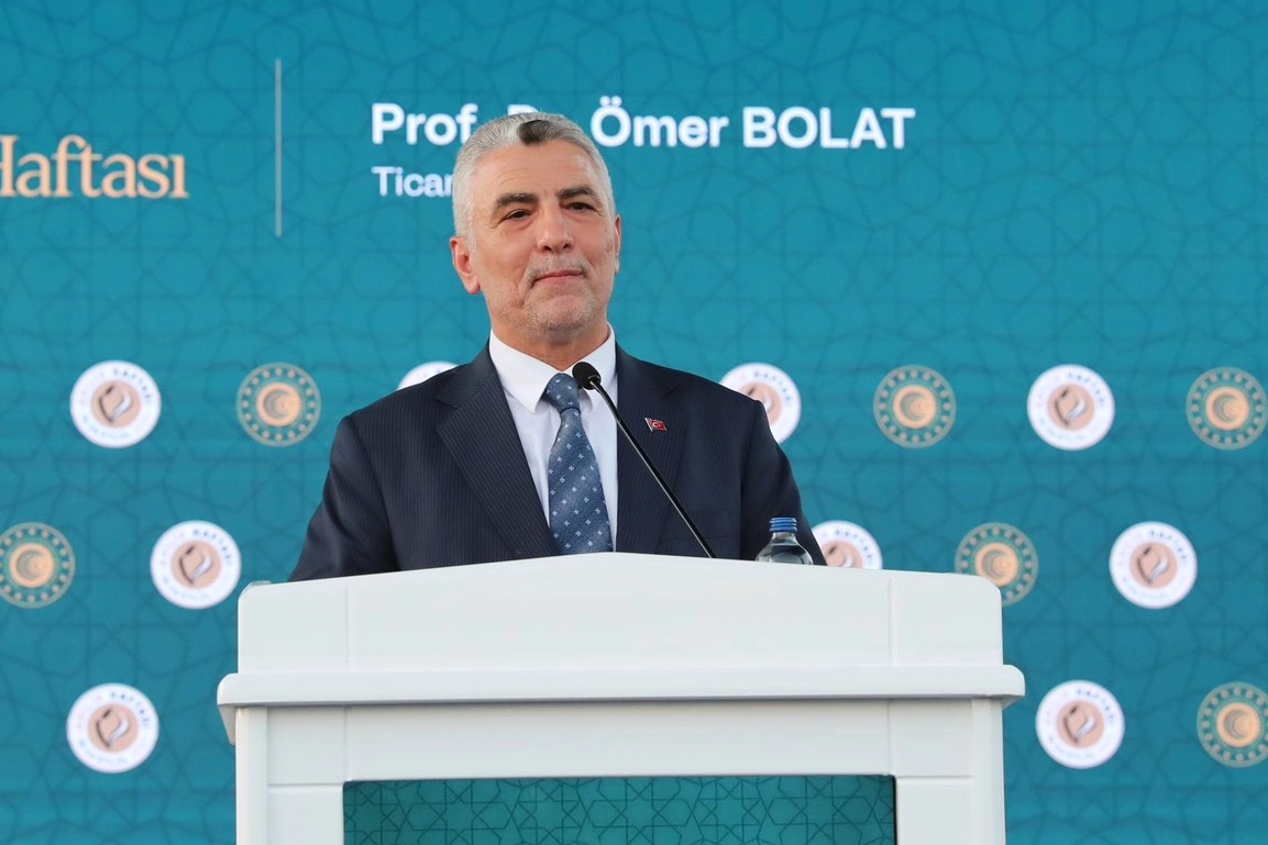 Bakan Bolat’tan Güven Veren Sözler: İhracatımız Yükselmeye Devam Ediyor!