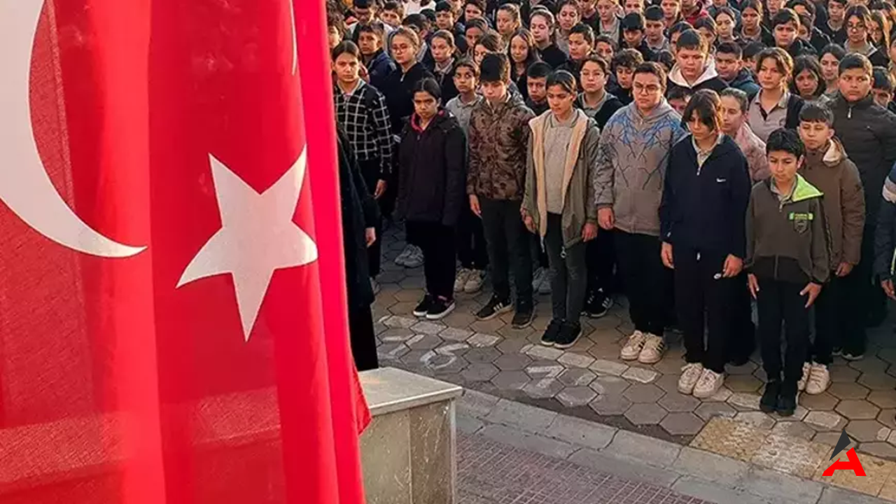 Bakan Tekin Duyurdu: 81 İlde Şehitler İçin Saygı Duruşu ile Yeni Eğitim Yılı Başlayacak