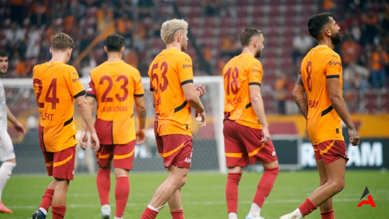 Galatasaray, Kasımpaşa ile Berabere Kalarak Tarihinin En İyi Başlangıcını Kaçırdı