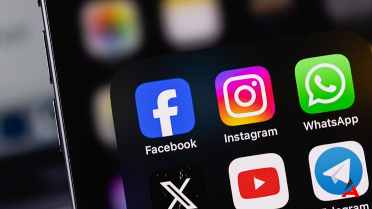 Instagram ve Facebook Çöktü mü? Dünya Genelinde Erişim Sorunu Yaşanıyor!