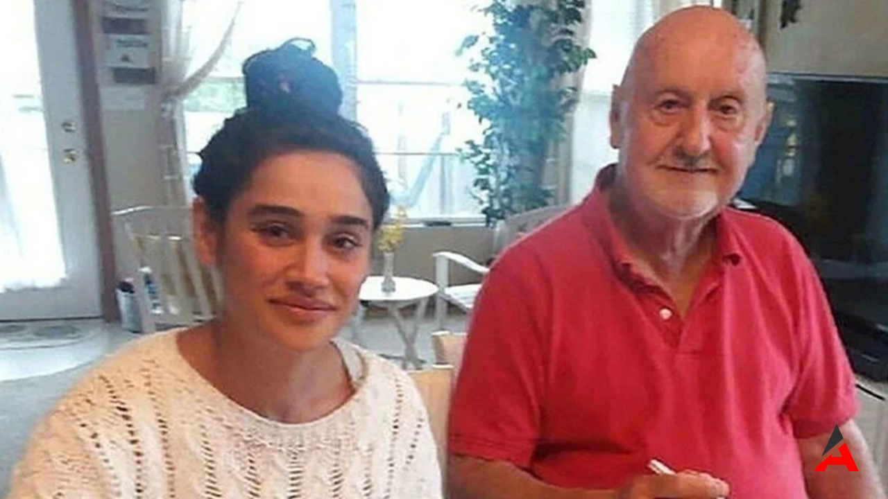 Meltem Miraloğlu’ndan Yardım Çağrısı: “Kimliklerim Çalındı, ABD’de Rehin Tutuluyorum”