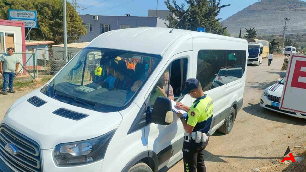 Mersin’de Okul Servislerine Yönelik Geniş Kapsamlı Jandarma Denetimi Başladı