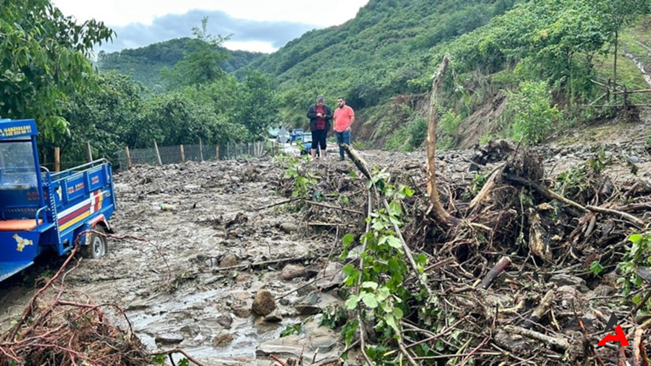 Ordu Çaybaşı’nda Sel Felaketi: Yaşamını Yitiren Kadın ve Mahsur Kalan Yollar