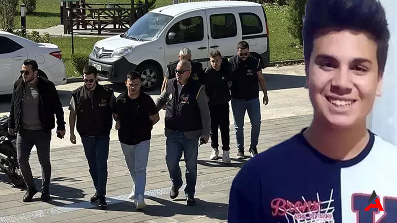 Tekirdağ’da Kanlı Kavga: 18 Yaşındaki Genç Bıçaklanarak Hayatını Kaybetti!